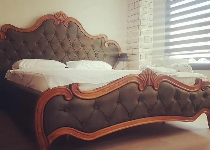 Erol - Adult Only 3*