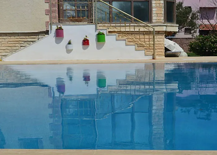 Erol - Adult Only Ayvalı